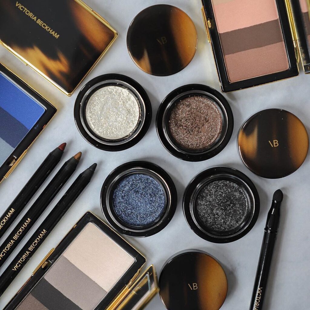 Ünlülerin Güzellik Markaları Gerçekten Çok Satıyor mu?