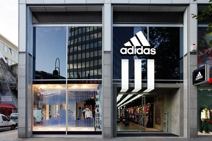 Adidas’ta Rekor Büyüme, Yerel Stratejiyle Geldi